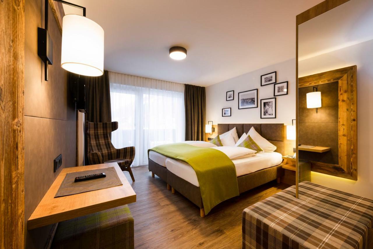 Hotel Brugger Fulpmes Exterior photo